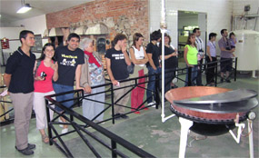 ADNTIIC 2011 - Excursion #1 :: La Cumbre :: Alfajor factory 